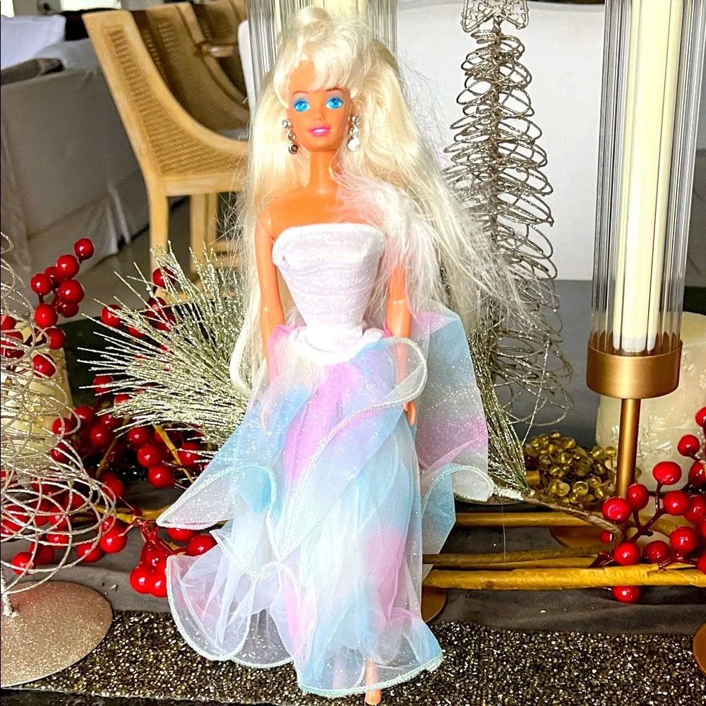 Vintage 1996 Angel Barbie doll figurine, sparkly dress